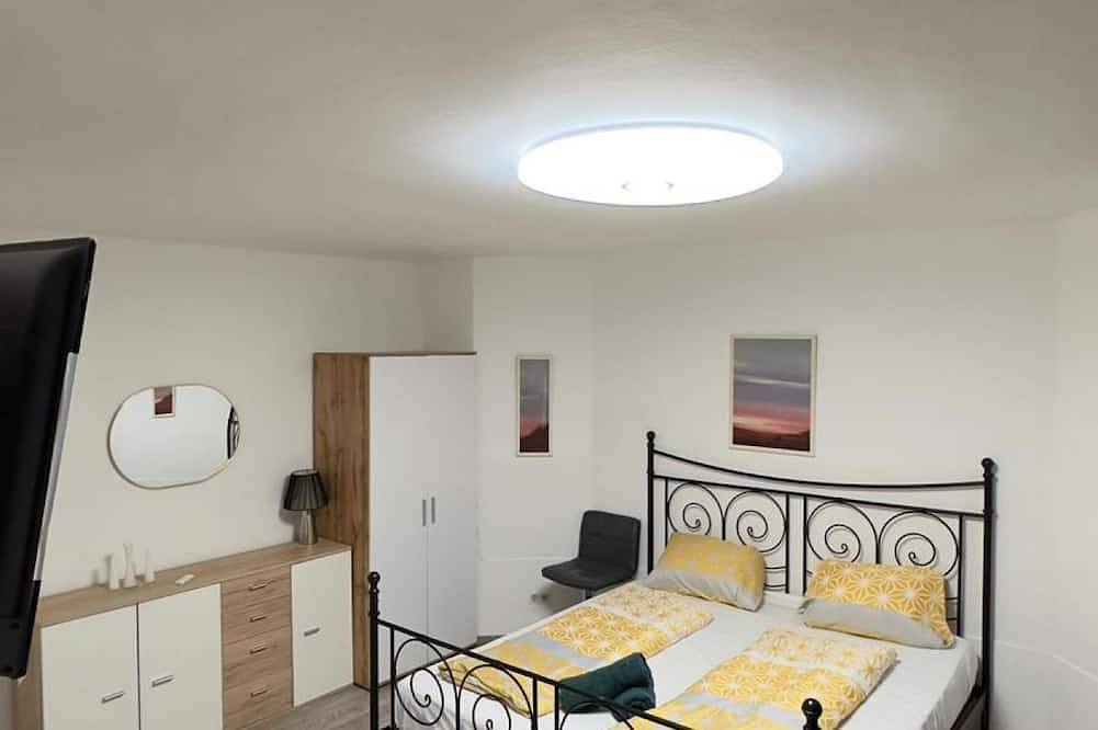 Charming Villa Hideaway | Peaceful Garden Escape in Floridsdorf, Wien