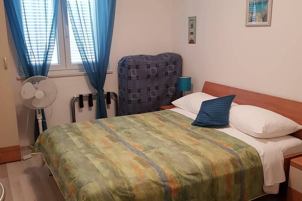 Ganze Wohnung, 4-Sterne-Luxus-Apartment mit privatem Pool und Blick auf die Landschaft und das Meer in Bol, Brac