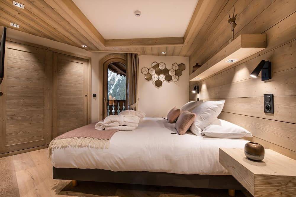 Ganze Wohnung, Wifi, 100m bis zum stadtzentrum, 5te Etage, blick berg, fitness, sauna, hammam, balkon in Courchevel 1650 (Moriond), Saint-Bon-Tarentaise
