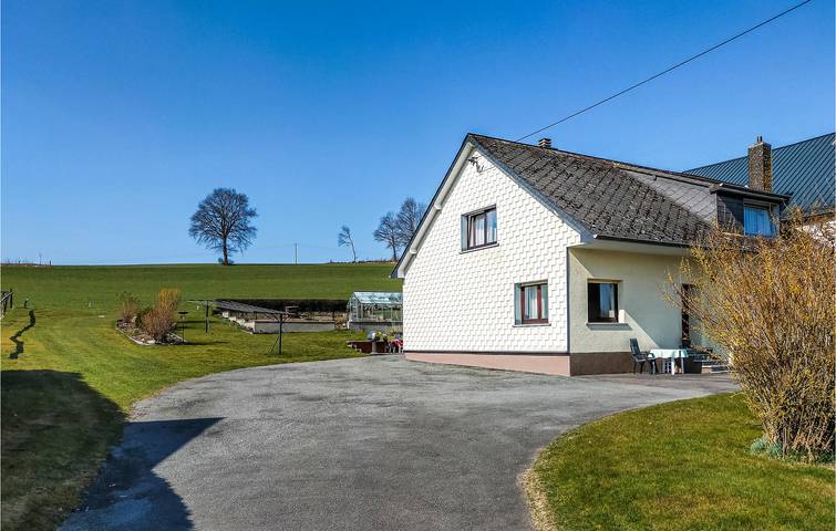 Location de vacances pour 5 personnes, avec jardin et terrasse à Burg-Reuland - 4