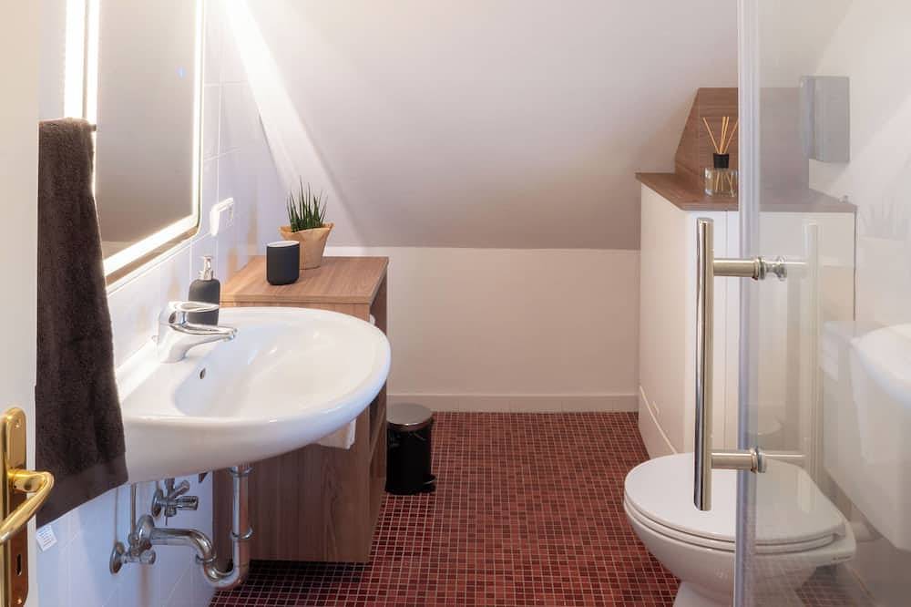 Ganze Wohnung, Idyllisches Apartment am Ritten – Ruhe, Natur & Dolomitenblick. Mobilcard inkl. in Oberbozen, Ritten