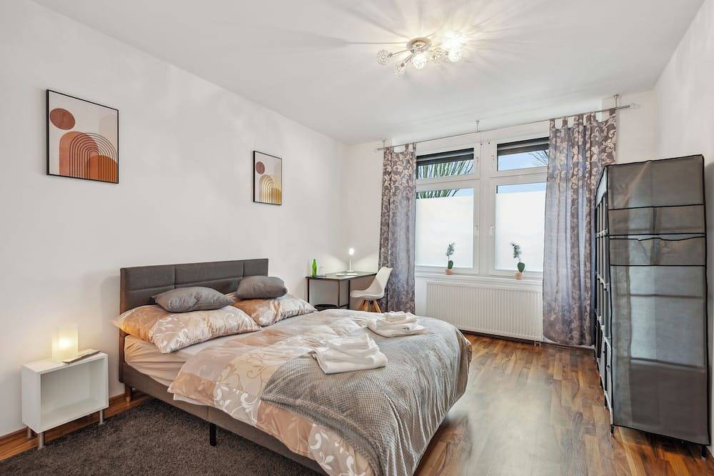 Ganze Wohnung, Zentrale Lage ... Ideal für Geschäftsleute, Monteure...3 Zimmer, Wlan, Smarttvs in Mettmann, Bergisches Land
