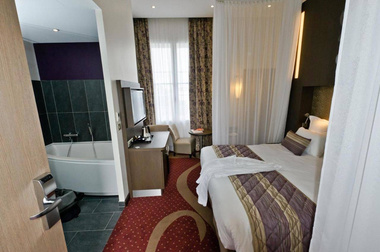 Superior Twin Room in Cognac, Charente