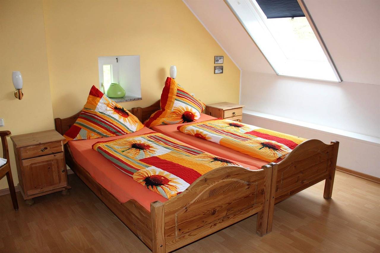 Ganze Ferienwohnung, 4-Bettwohnung Erdgeschoß in Halsdorf, Eifelkreis Bitburg-Prüm