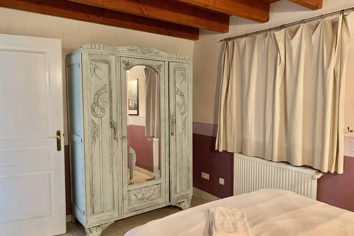 Gîte pour 9 personnes, avec jardin et piscine à Saint-Géry - 4