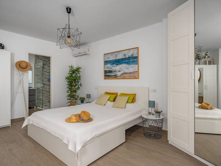 Gîte pour 4 personnes, avec terrasse ainsi que jardin et bassin pour enfant à Torremolinos - 3