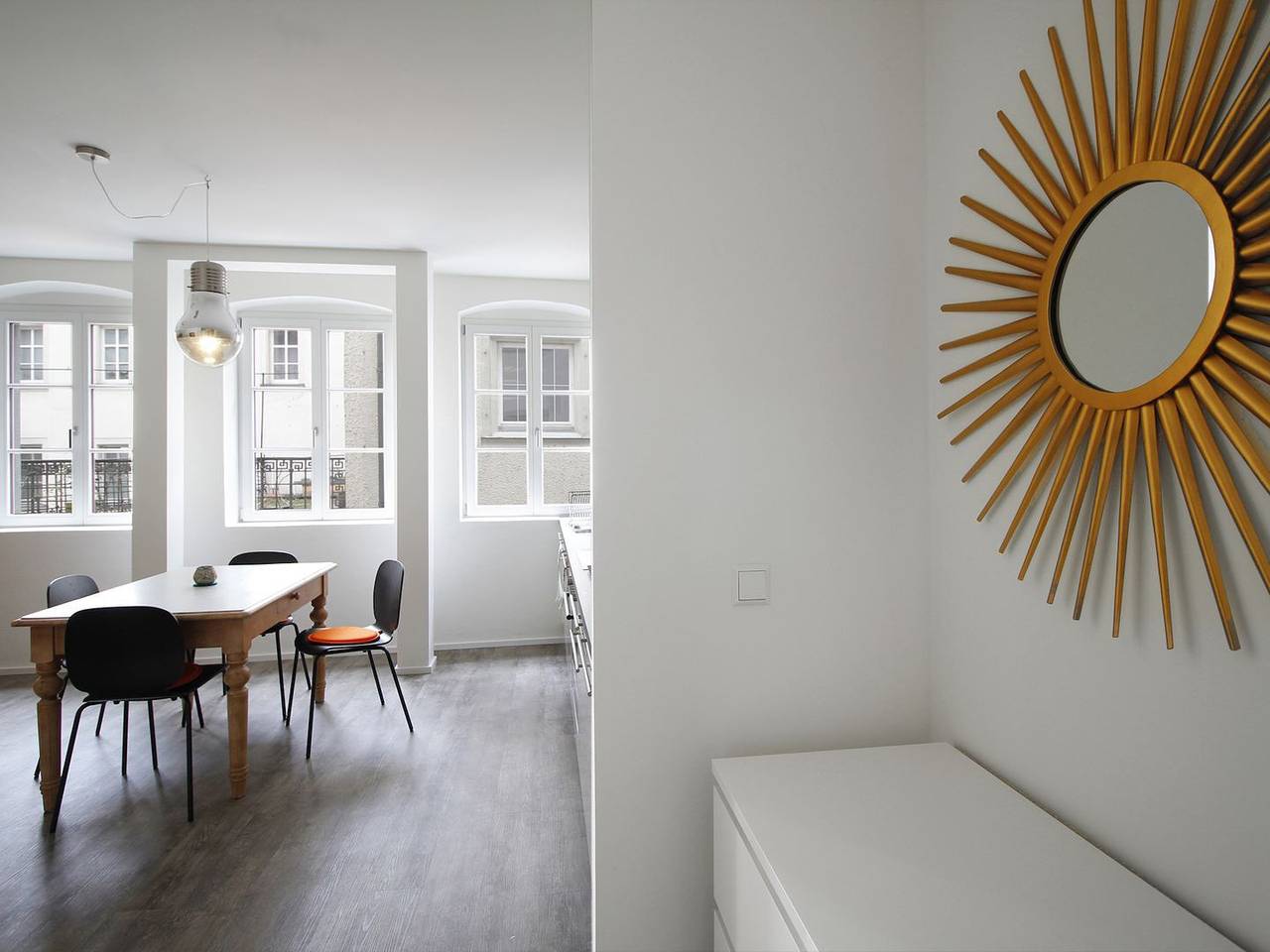 Ganze Wohnung, Ferienwohnung Mudita - hochwertig sanierter Altbau mit Wohnküche auf der Insel in Lindau, Bayerisch Schwaben