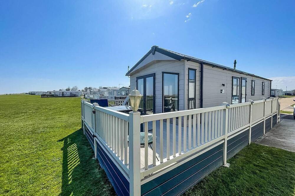 Bungalow for 6 People in Waveney District, Suffolk