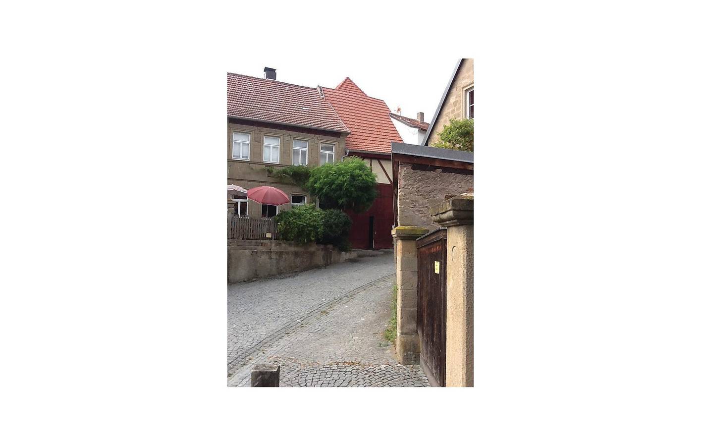 Zeil am Main Retreat: 100m² Apartment mit Wifi, TV & Terrasse. in Zeil am Main, Fränkisches Weinland