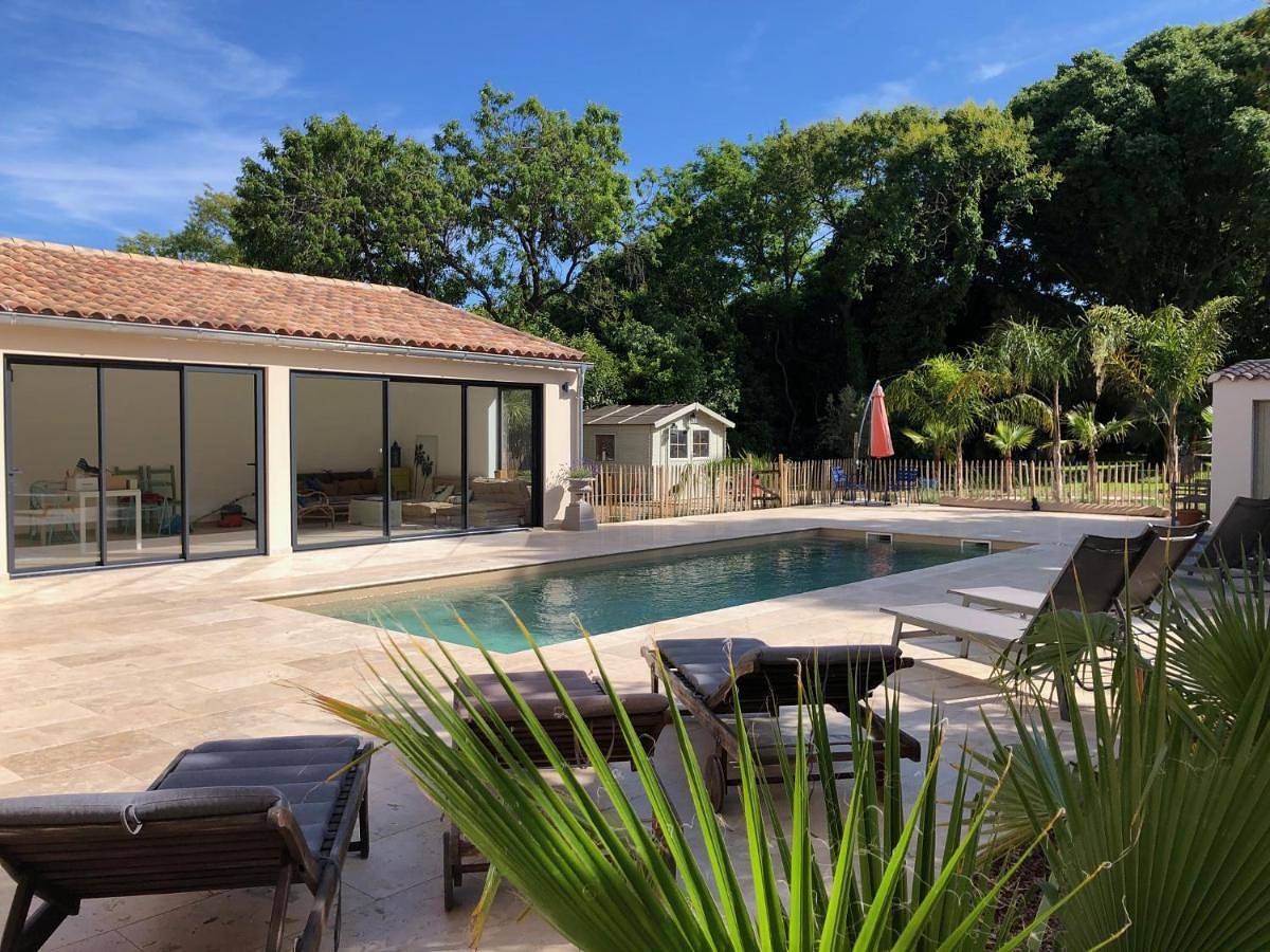Double Room with Private Bathroom in Roujan, Côte méditerranéenne (France)