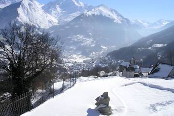 Gîte pour 8 personnes, avec jardin à Grust