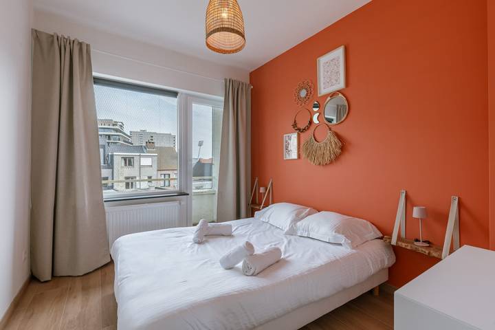 Ganze Wohnung, Ferienwohnung für 6 Personen mit Garten in Oostende stadt, Oostende