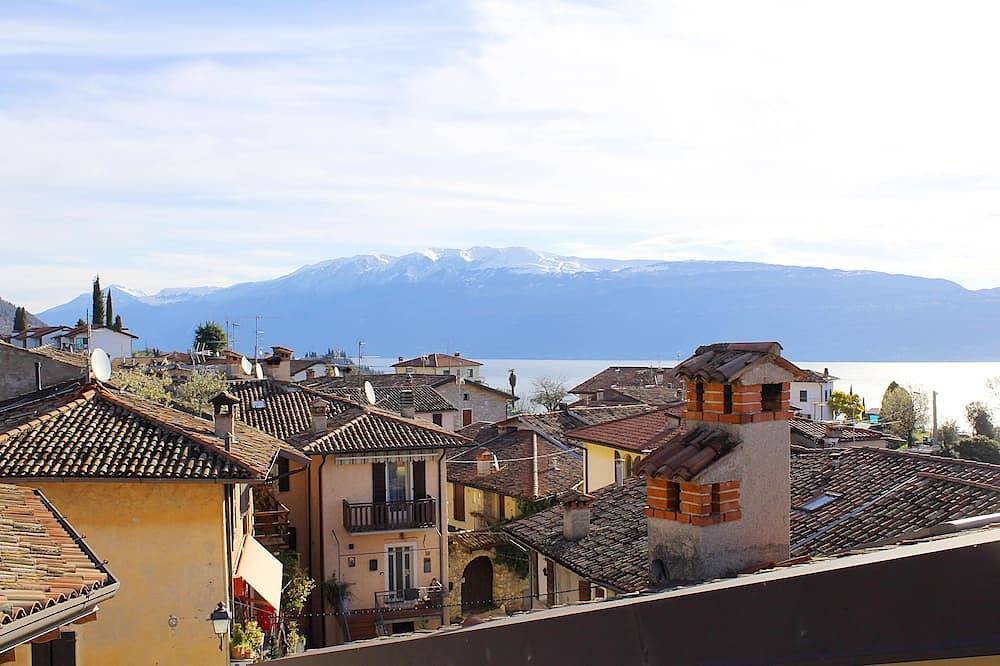 Luxus-Penthouse und Design mit herrlichem Blick auf den Gardasee in Maderno, Toscolano-Maderno