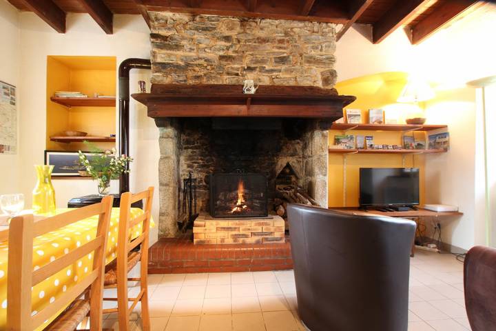 Gîte avec jardin, TV, Internet près de Cambernon in Cambernon, Région de Coutances
