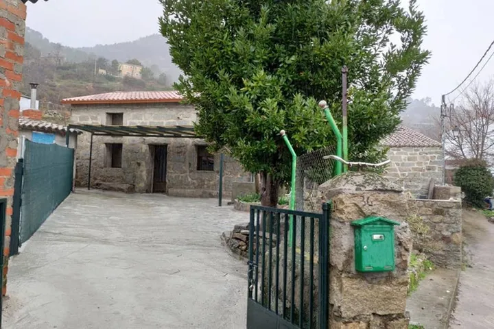 Casa rural para 10 personas, con vistas y terraza - 1