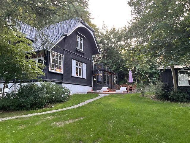 Villa Lohengrin in Zinnowitz: Strandnah, 150 m², Kamin und Parkplätze in Zinnowitz, Usedomer Norden