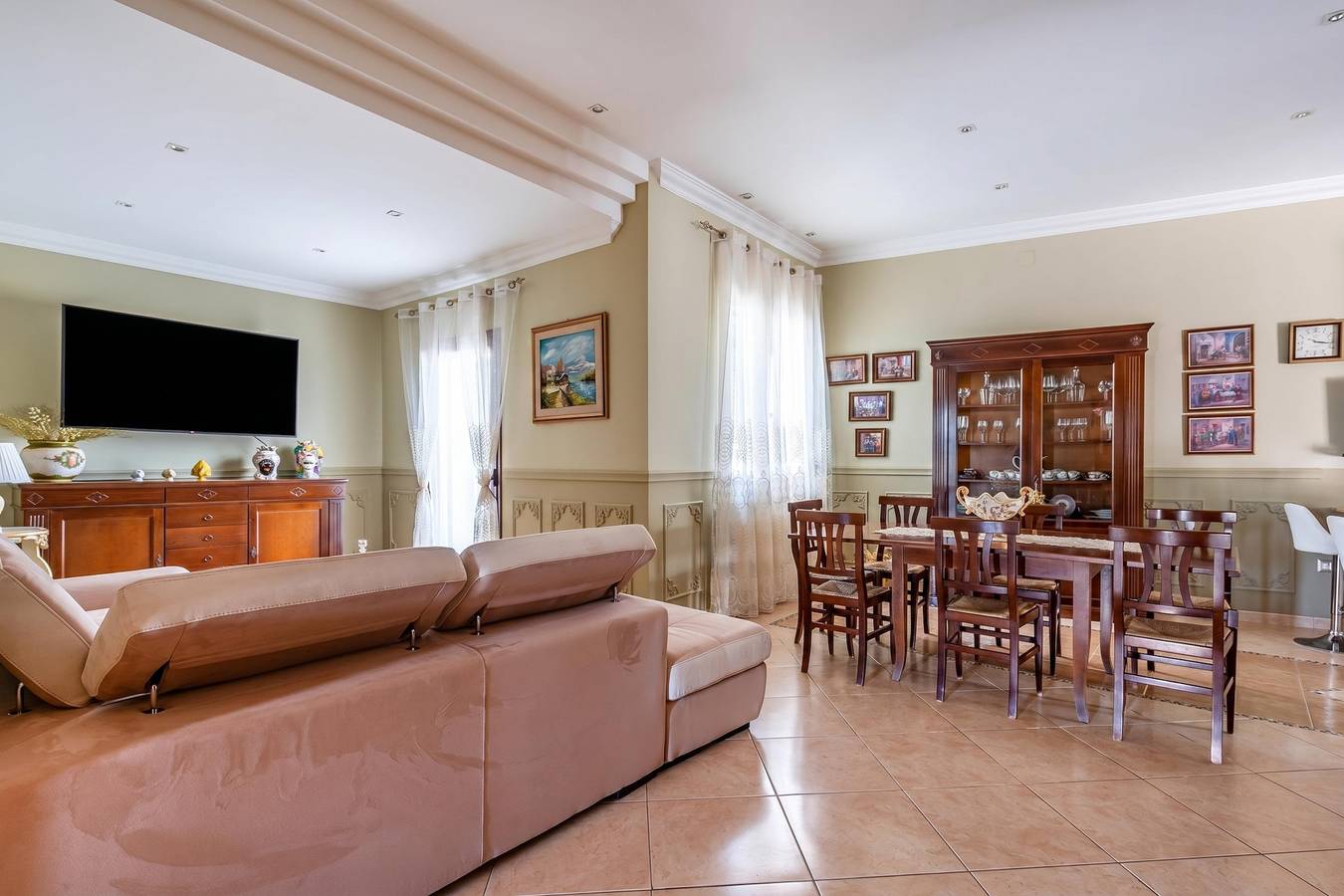 Villa Simone Vacation Villa With Garden in Sava, Tarent Provinz