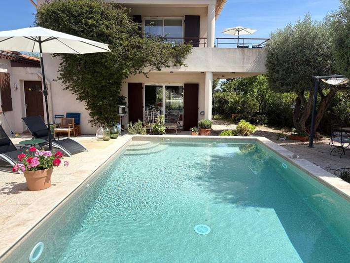 Chambre d’hôte pour 2 personnes, avec Terrasse et Jardin ainsi que Piscine et Sauna à Ollioules
