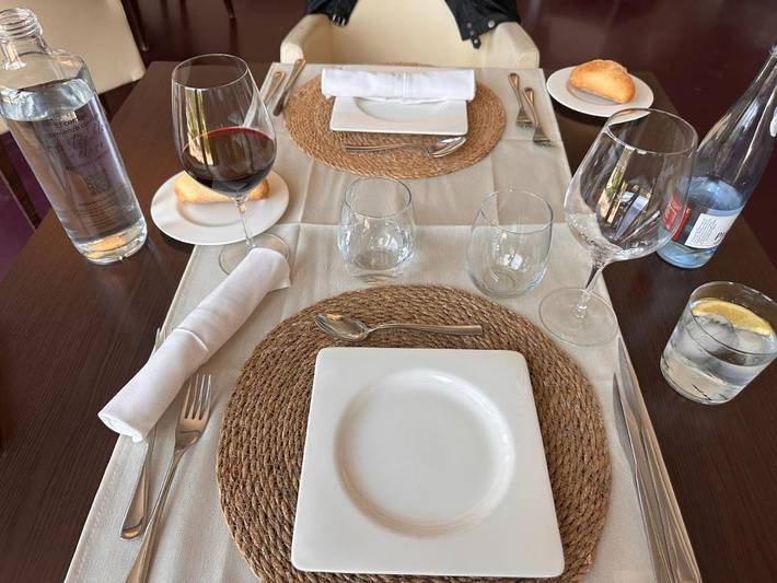 Casa de vacaciones para 12 personas, con jardín además de vistas y piscina - 1