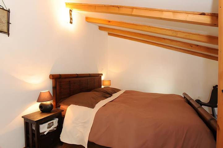 Location de vacances pour 2 personnes, avec jardin à Jujols - 2