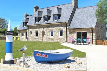 Gîte pour 5 personnes, avec jardin à Plouguiel