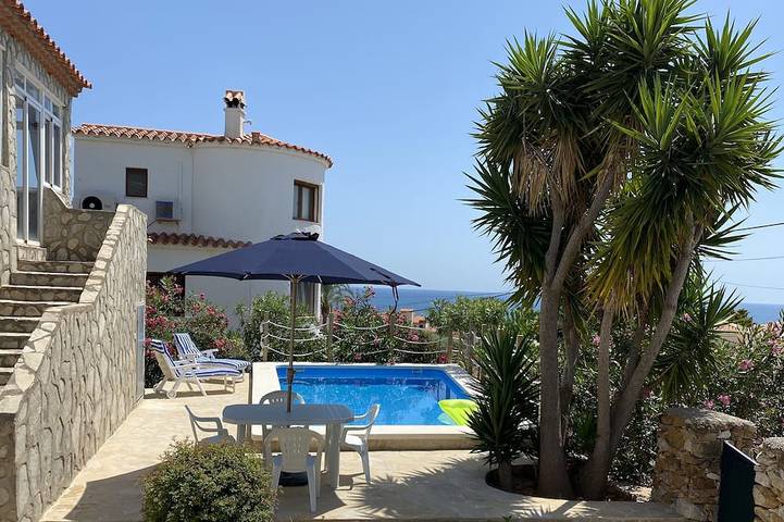 Villa pour 5 personnes, avec terrasse et jardin - 1