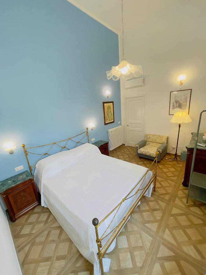 De Vivo Realty - Coco's Apartments in Meta, Sorrento Coast