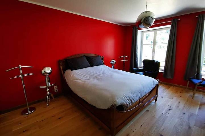 Location de vacances pour 6 personnes, avec terrasse ainsi que jacuzzi et jardin à Revin - 2