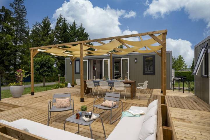 Mobil home pour 10 personnes, avec jardin et piscine, adapté aux familles dans Boulazac Isle Manoire - 2