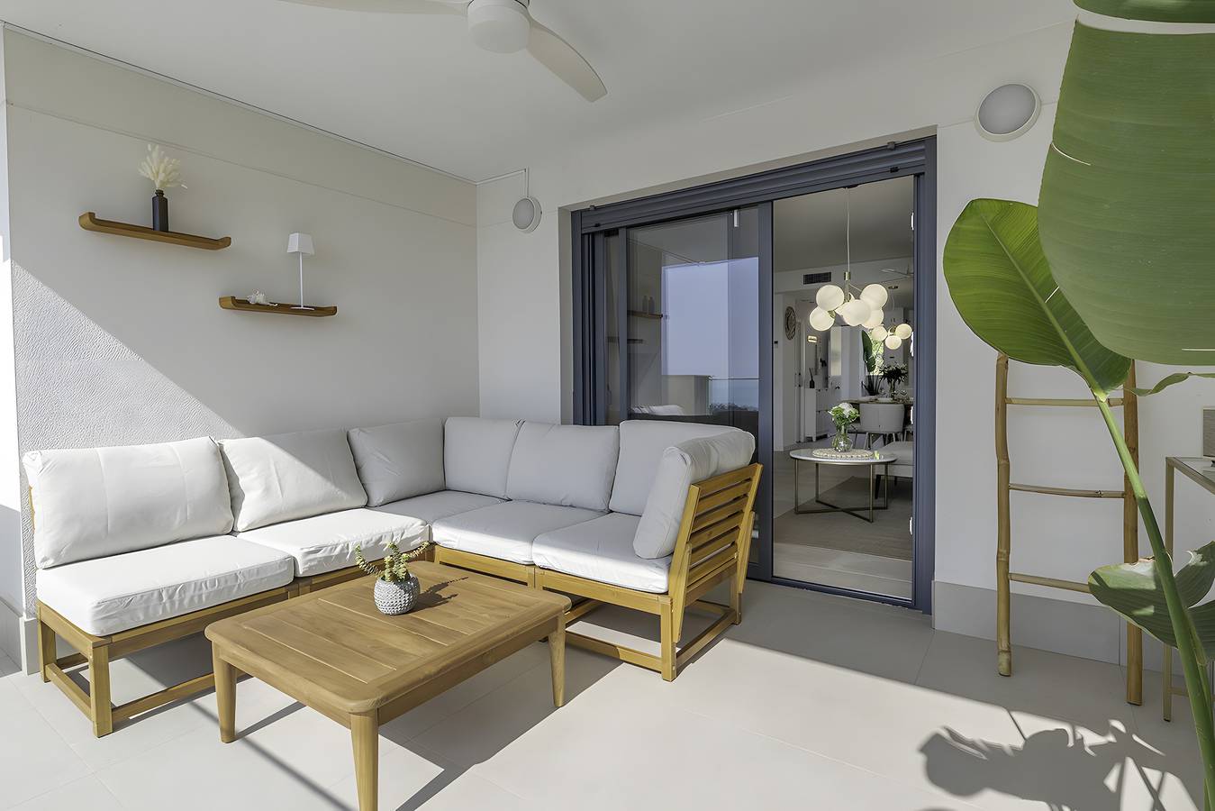 Entire apartment, Apartment 'Icon Marina La Ola' with Sea View, Wi-Fi and Air Conditioning in La Herradura, Almuñecar