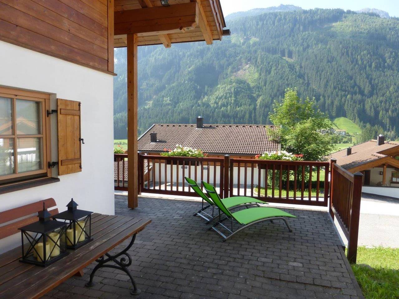 Chalet in Königsleiten near Ski Bus in Pinzgau
