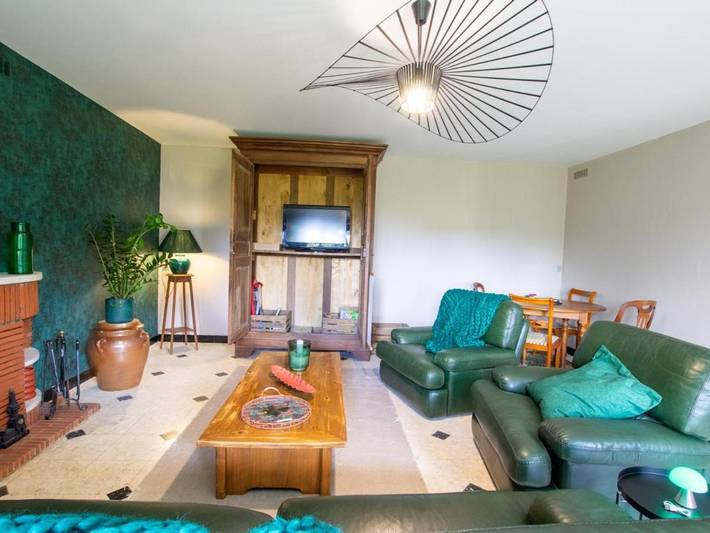 Location de vacances pour 6 personnes, avec terrasse et jardin à Sourzac - 4