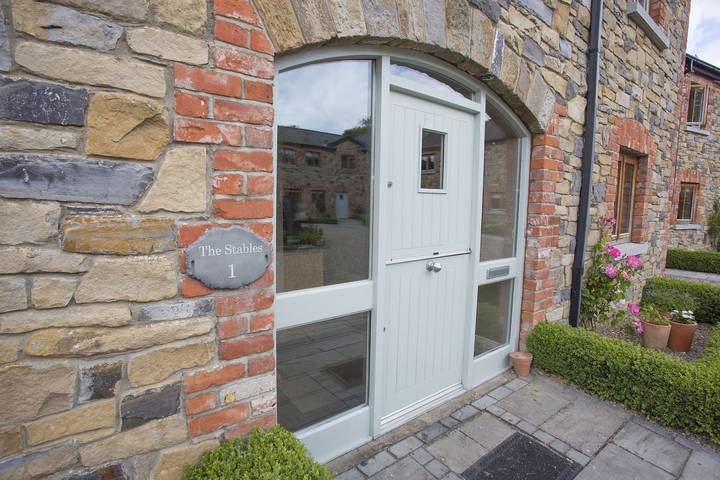 Log cabin for 6 people in County Meath