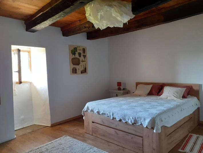 Maison d’hôte pour 2 personnes, avec Terrasse et Jardin ainsi que Piscine et Vue