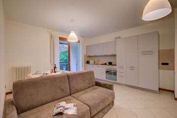 Appartamento per 5 Persone in Laveno-Mombello, Lago Maggiore (Lombardia), Foto 1