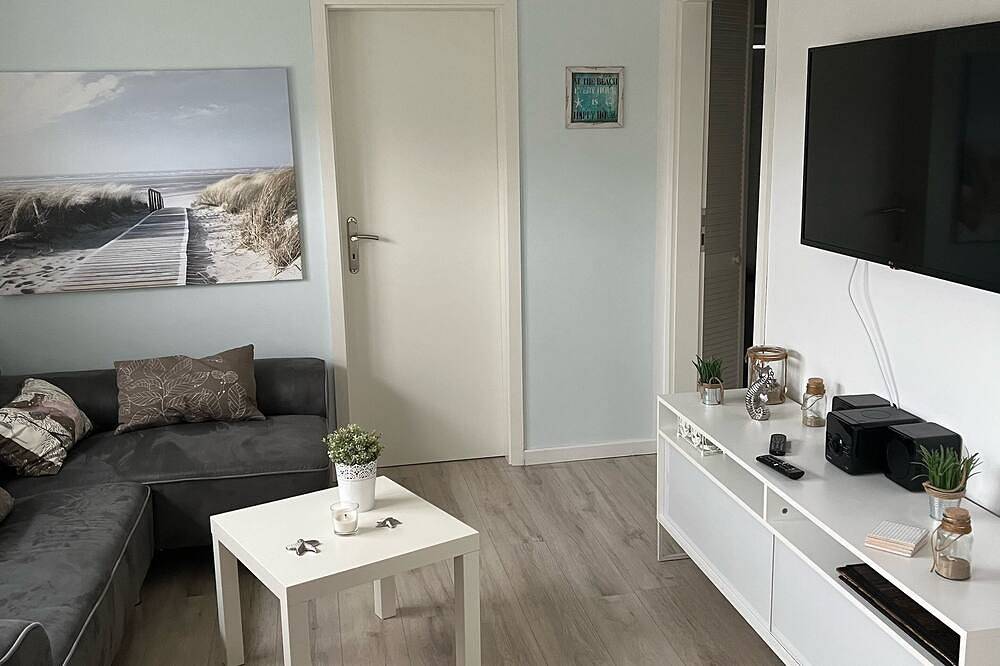 Entire apartment, 3 room apartment new and modern 280 meters to the beach Wlan all year round in Niendorf, Timmendorfer Strand