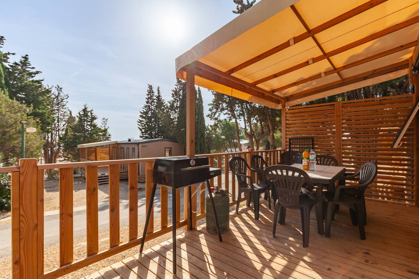Mobil Home tout équipé avec piscine partagée et climatisation in Carry-le-Rouet, Région d'Istres