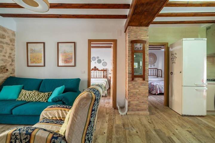 Casa de vacaciones para 16 personas, con Balcón y Terraza además de Jacuzzi y Jardín en Provincia de Cuenca - 3