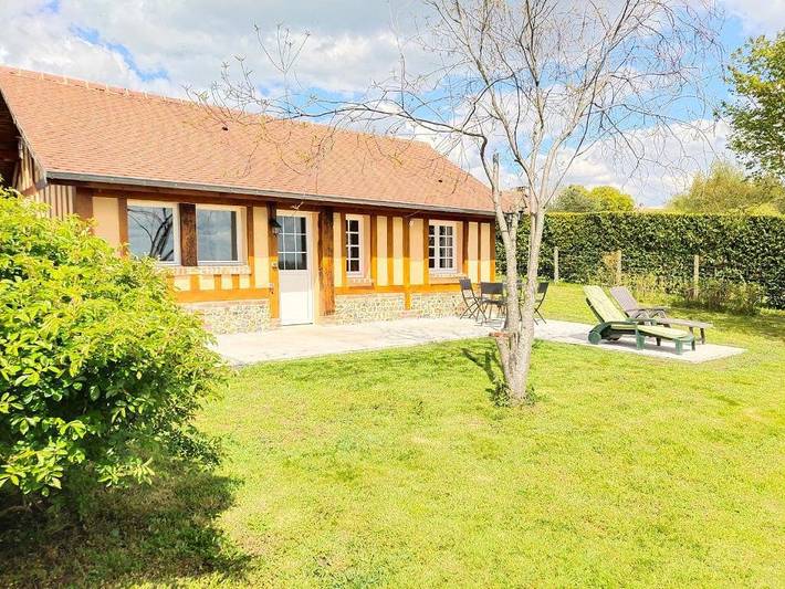 Gîte pour 4 personnes, avec jardin et terrasse