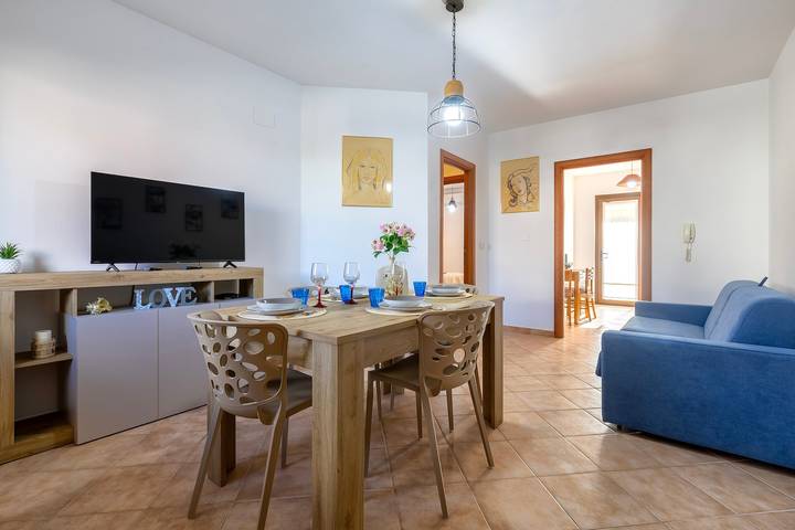 Albachiara sul mare, villetta con ampia veranda in Porto Torres, Provincia di Sassari