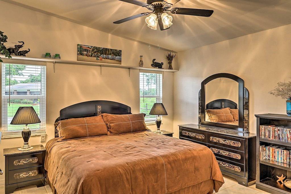 Flussufer Port St. Lucie House w / Pool & Dock! in Port St. Lucie, St. Lucie County