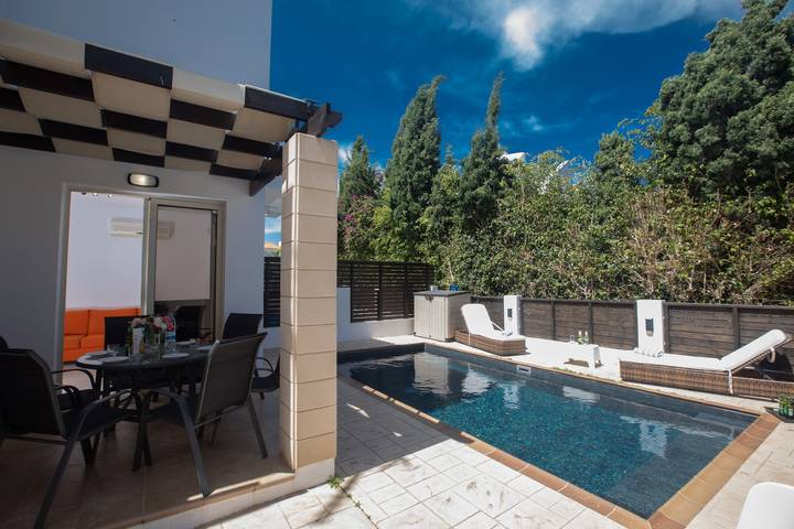 Villa für 5 Personen, mit Balkon und Pool sowie Garten auf Zypern - 2