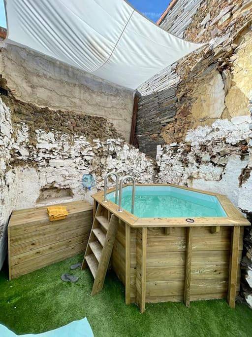 Casa rural para 9 personas, con piscina y jardín además de vistas y balcón en Sierra Norte - 3