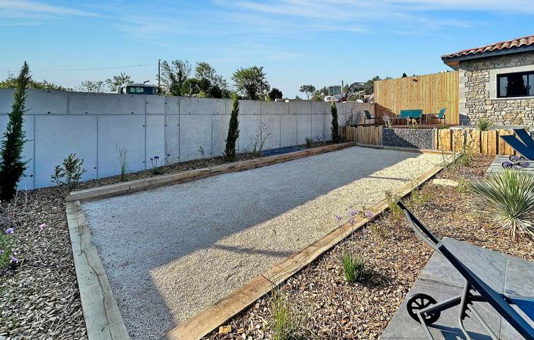 Apartamento moderno con piscina y parking: 2km a la playa in Ruoms, Ardèche