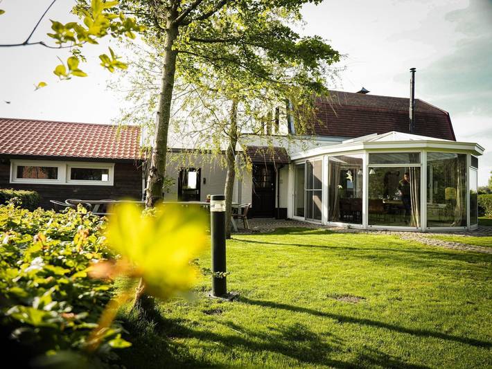 Location de vacances pour 12 personnes, avec terrasse dans Sluis - 2