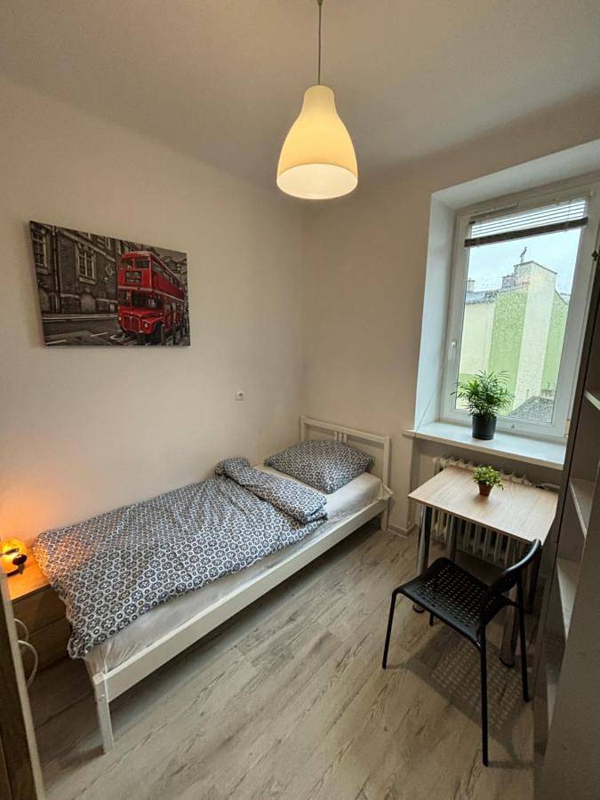 Standard Twin Room with Shared Bathroom in Łódź, Województwo łódzkie