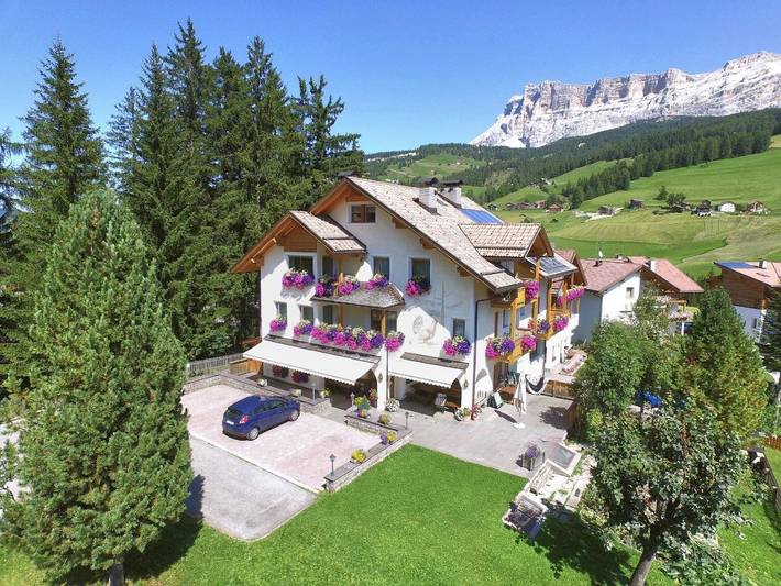 Casa vacanza per 2 persone, con Terrazza e Giardino a La Villa
