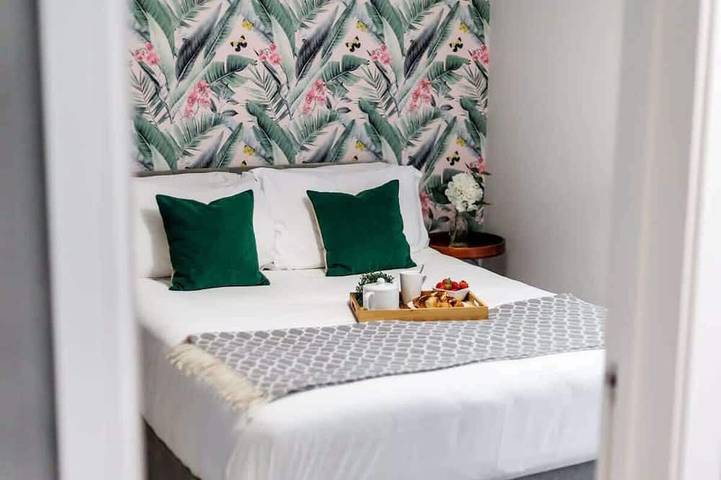 Ganze Wohnung, Geräumiges, Schönes 1-Zimmer-Apt; Zentral, WLAN, Parkplatz in Bournemouth, Südwestengland