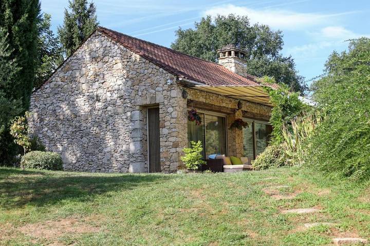 Location de vacances pour 2 personnes, avec jardin et piscine à Siorac-en-Périgord - 2