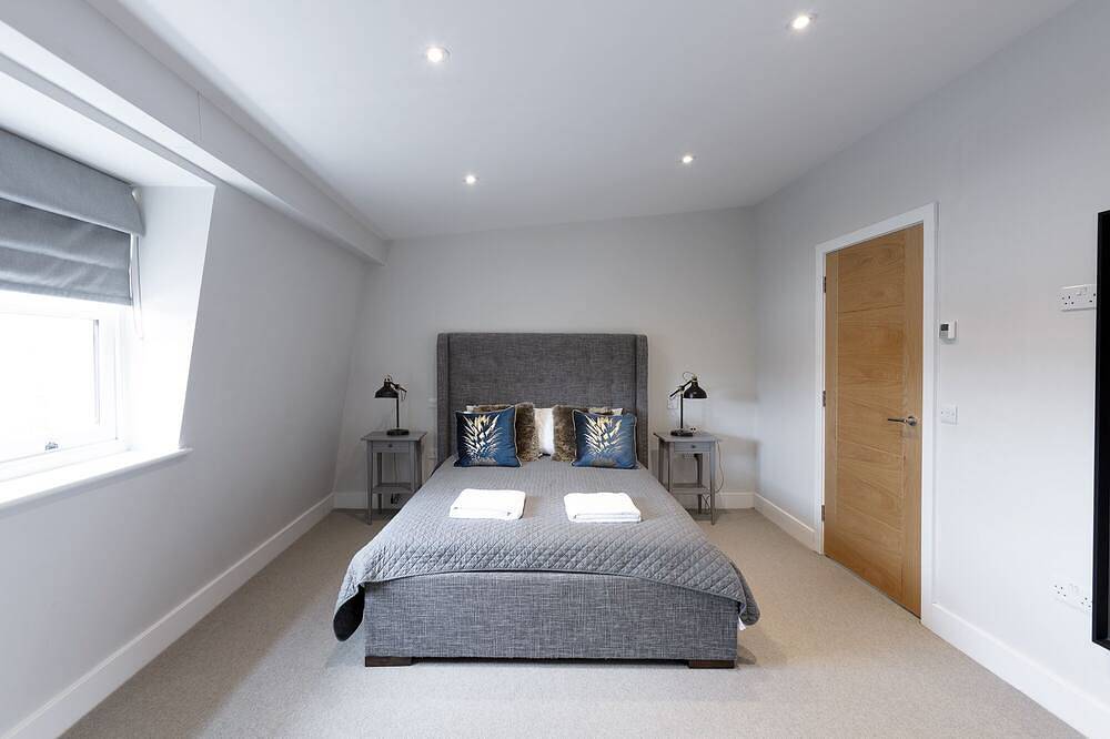 Immaculate Central Windsor Town House in Windsor, Berkshire